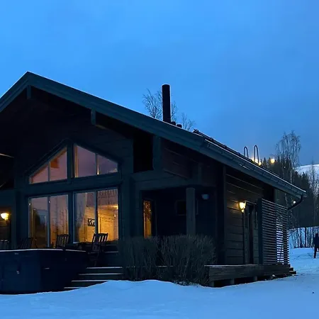 Villa Pohjoistuuli - 5+1 Henkiloelle, Luoteis-himos Ski-in/out 56m² + 11m² *