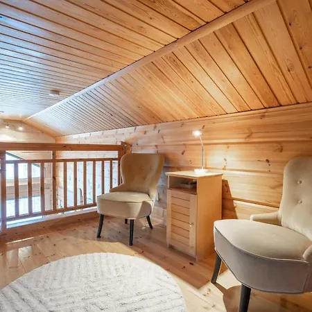 Pohjoistuuli - 5+1 Henkiloelle, Luoteis-himos Ski-in/out 56m² + 11m² Villa