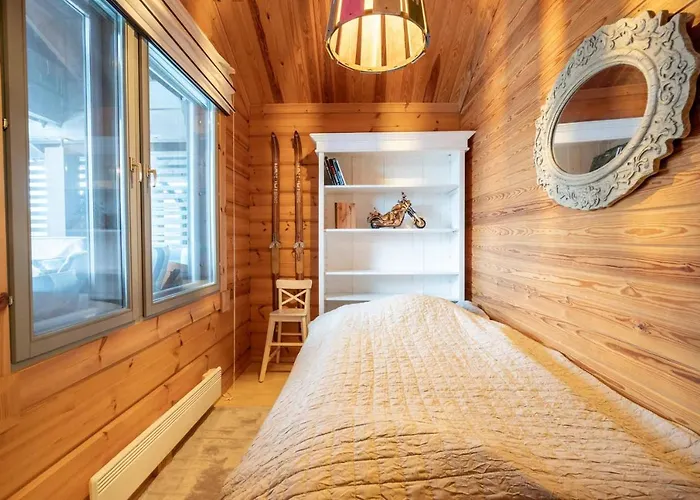 Pohjoistuuli - 5+1 Henkiloelle, Luoteis-himos Ski-in/out 56m² + 11m² Villa